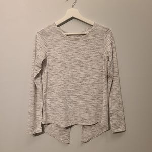 Zyia Split Back Long Sleeve T Size M